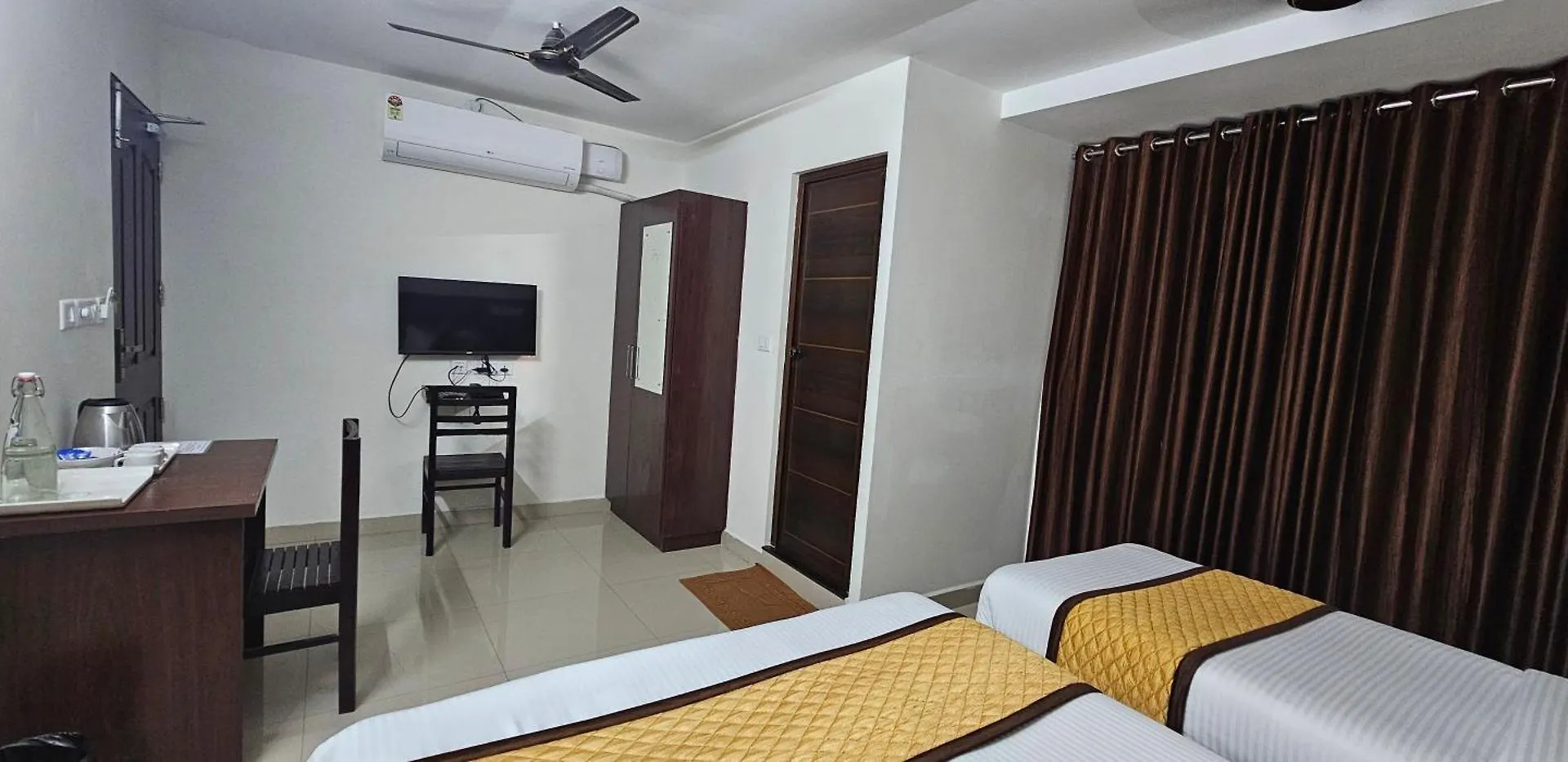 Blueway Residency Downtown Hotel Thiruvananthapuram